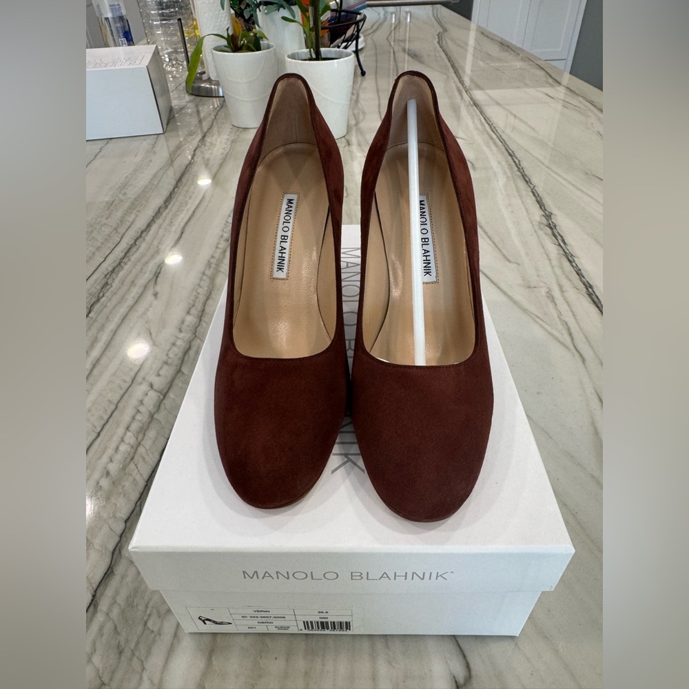 Manolo Blahnik Deep Brown Suede Heels